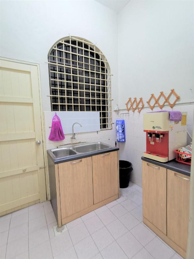 Warni Villa 8 Whole Or Room Muar Exterior foto